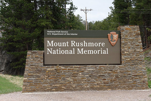 Architectural Monument Signage for Mount Rushmore