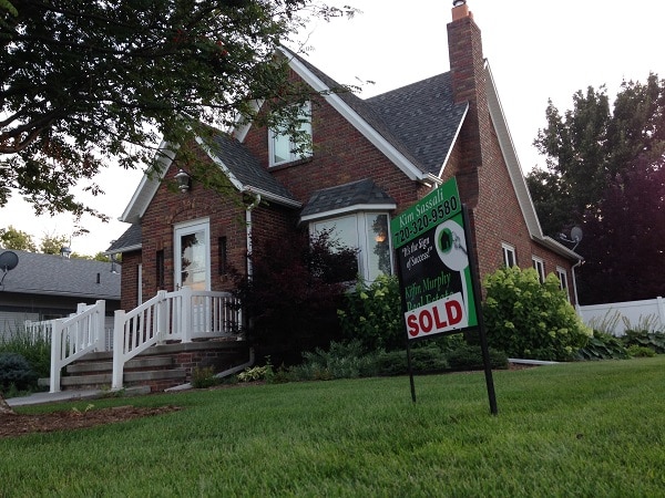 126-real-estate-signs